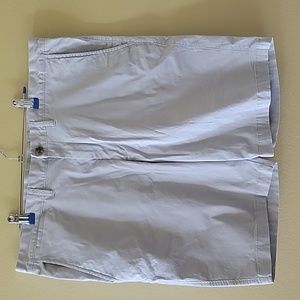 Men's Light Grey shorts sz 38